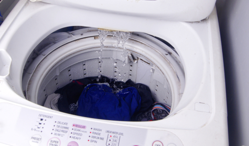 Passo a passo de como limpar máquina de lavar roupa 